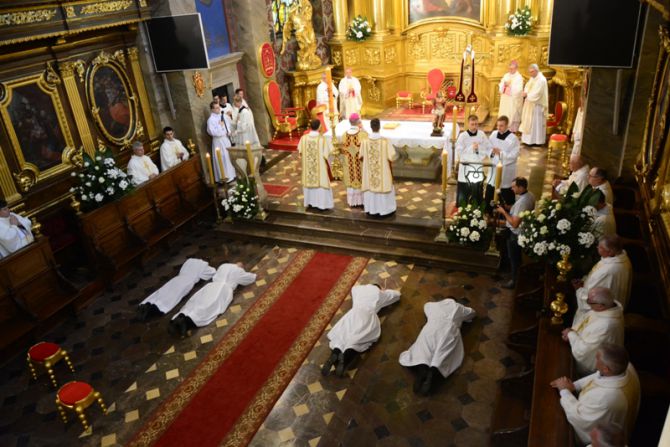 Nowi diakoni w diecezji kieleckiej
