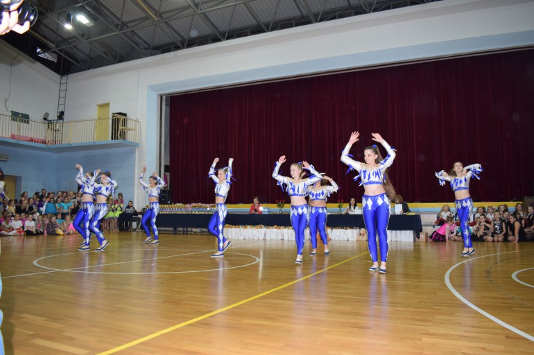 [FOTO] Ponad 500 tancerzy z całej Polski bierze udział w XVI Mikołajkowym Turnieju Tańca