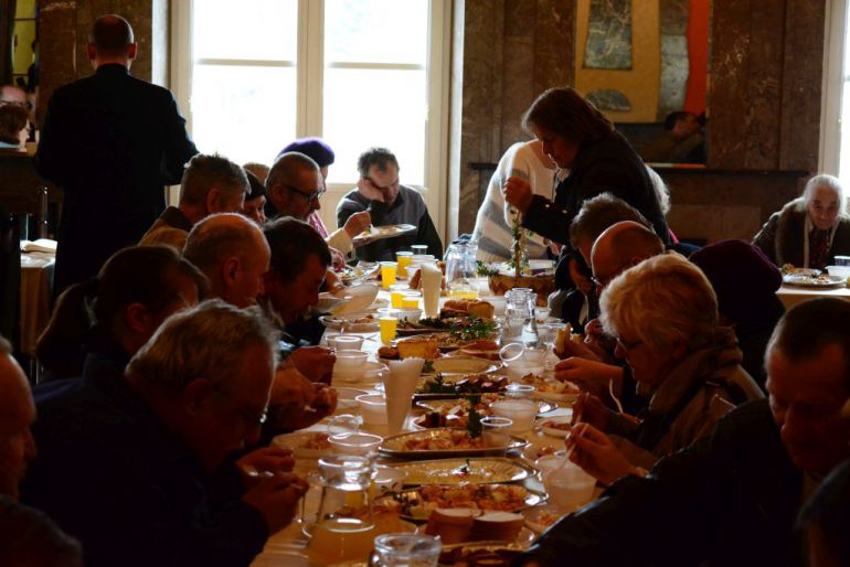 Śniadanie dla ubogich w WDK