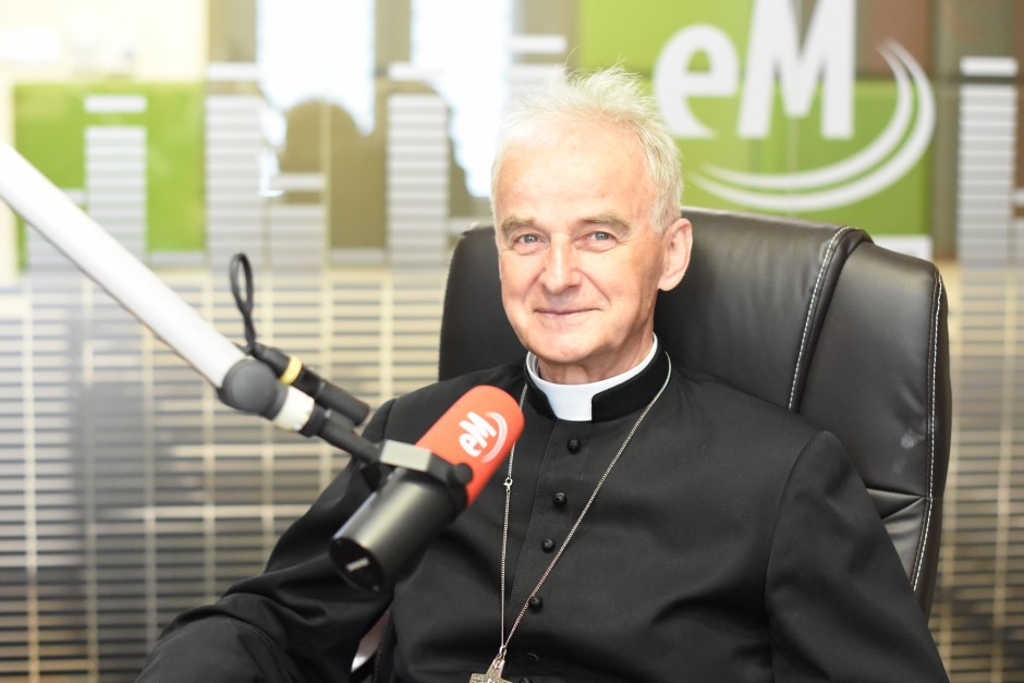 Biskup Marian Florczyk kolejny raz wspiera olimpijczyków