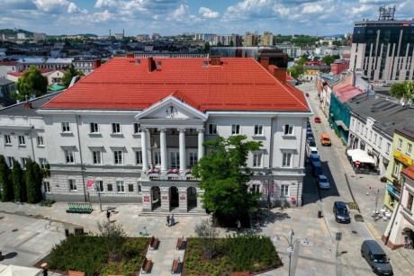 Ogłoszono konkurs. Będzie nowa twarz w Ratuszu