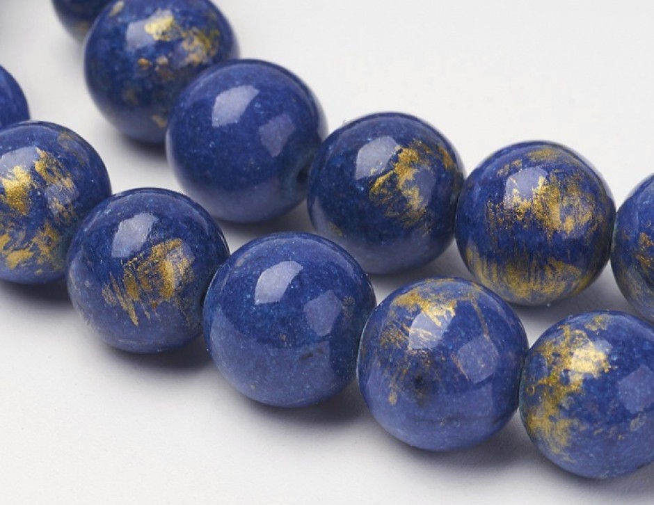 Koraliki z kamieni naturalnych: jak rozróżniać podstawowe rodzaje i na co zwrócić uwagę przy zakupie