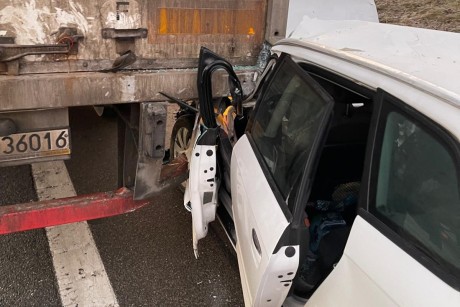 Wypadek na drodze krajowej nr 74. Są utrudnienia