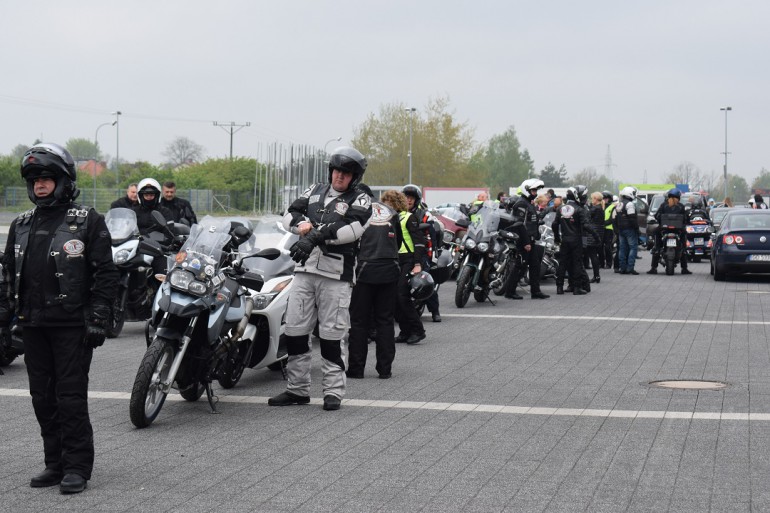 200 lekarzy na motorach na ulicach Kielc