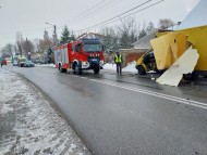 Bus i ciężarówka zderzyły się w Opatowie. Jedna osoba w szpitalu