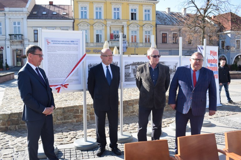 Wodociągi na starych fotografiach