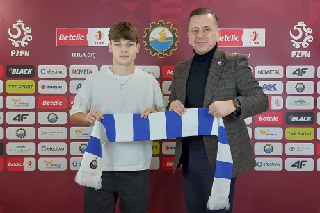 Korona wypożyczyła skrzydłowego