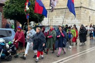 [VIDEO] W deszczu, ale z radością w sercach. Pielgrzymka ruszyła z Wiślicy