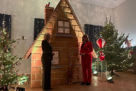 Trzymetrowa chatka z piernika i moc atrakcji