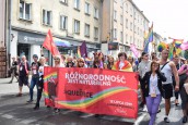 Ulicami Kielc przeszły środowiska popierające ideologię LGBT, której narzucaniu sprzeciwiają się katolicy