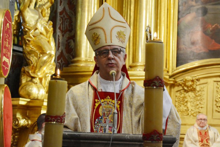 Biskup Jan Piotrowski: Maryja wzorem dla chrześcijan
