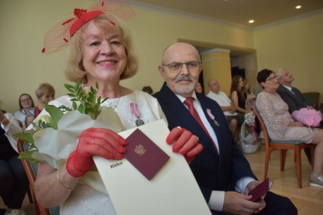 Znaleźli sposób na udane małżeństwo. Złote Gody w kieleckim USC