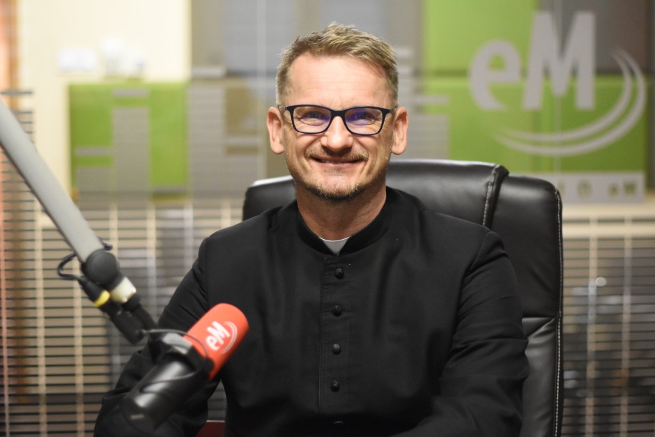 Ksiądz Marcin Boryń: Święty Jan Paweł II jest obecny w XXV Dniu Papieskim