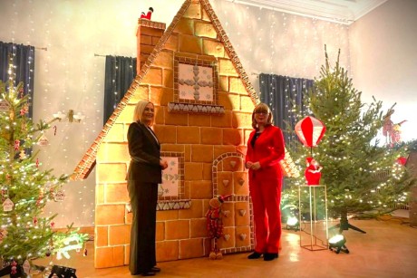 Trzymetrowa chatka z piernika i moc atrakcji. Rozpoczyna się Świętokrzyski Jarmark Bożonarodzeniowy