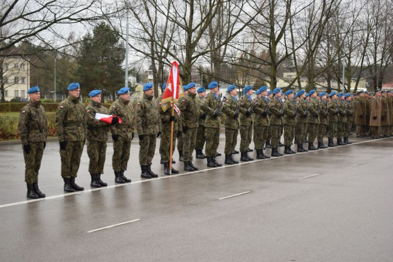 Żołnierze świętują setną rocznicę odzyskania przez Polskę niepodległości