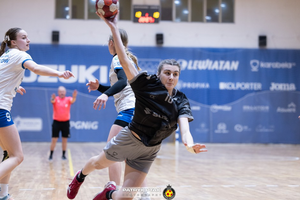 Targi znów pomagają szczypiornistkom. Klub czeka na decyzję Suzuki