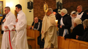 Biskupi poprowadzili procesje rezurekcyjne