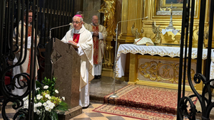 Biskup Jan Piotrowski: Chrzest Święty rodził nowe pokolenia dzieci Kościoła Chrystusowego