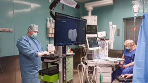 Robot wspiera operacje kolana w starachowickim szpitalu