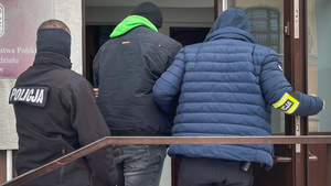 Robili intymne zdjęcia, szantażowali rozmówców i wyłudzali pieniądze. Gang przestępców rozbity