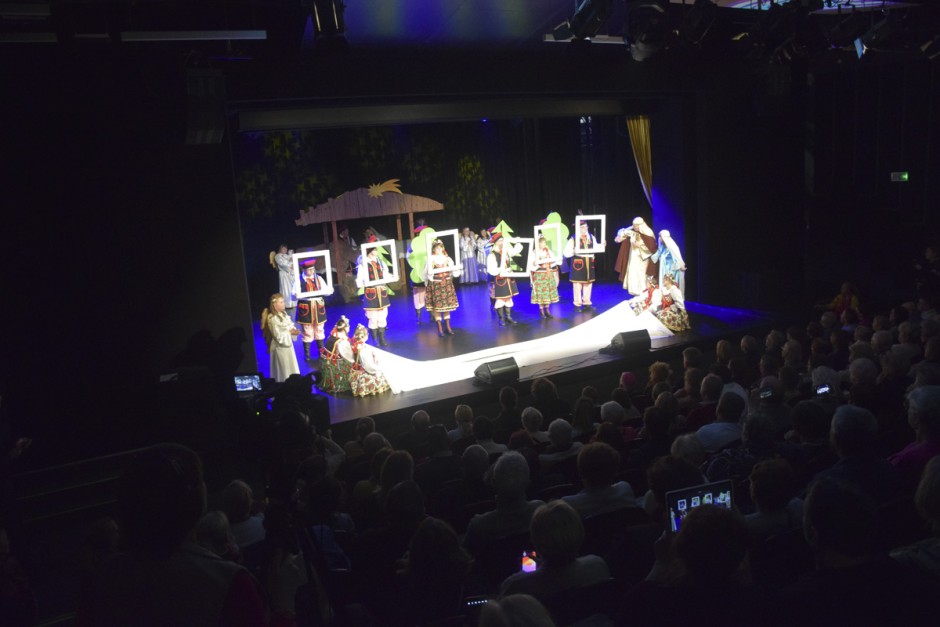 Po raz kolejny kolędowali z biskupem Marianem Florczykiem w WDK-u