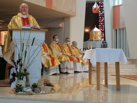 Ks. Jan Iłczyk obchodzi jubileusz 50-lecia święceń kapłańskich