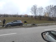 Zderzenie ciężarówki i samochodu osobowego na ulicy Radomskiej