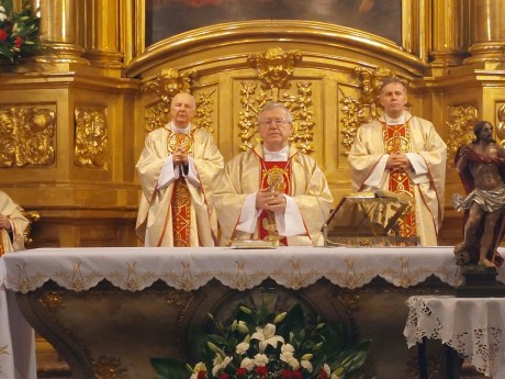 Biskup Andrzej Kaleta: Polsce i światu potrzebna jest pomoc Maryi