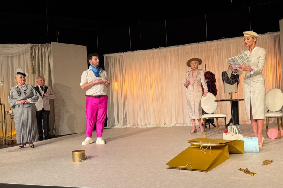 Rodzinne starcie u projektanta – przed nami prapremiera w Teatrze TeTaTeT