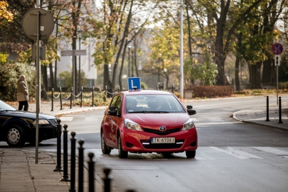 Już nie „yariski”, a hyundaie. Nowe auta w kieleckim ośrodku ruchu drogowego