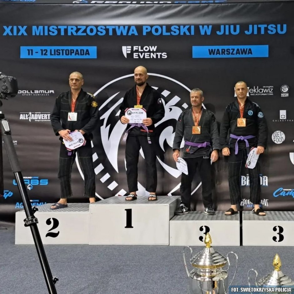Kielecki policjant na podium Mistrzostw Polski w brazylijskim jiu jitsu