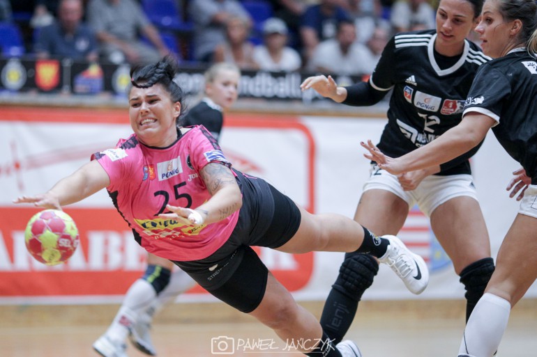 Korona Handball podejmuje mistrza Polski. „Wierzymy, że nawiążemy równorzędną walkę do ostatniej minuty”