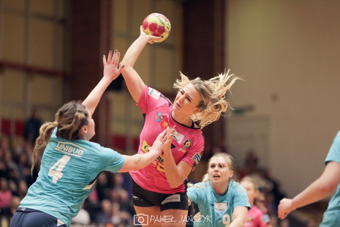 Korona Handball chce postawić się "Akademiczkom" z Koszalina