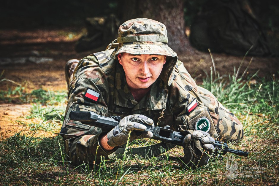 Wojsko przyciąga młodych ludzi