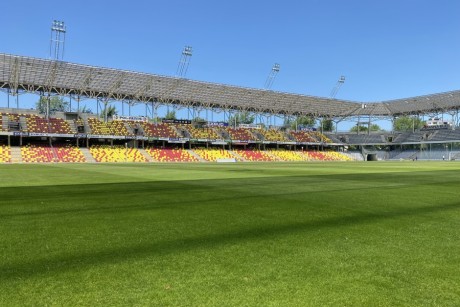 MOSiR przygotowuje projekt wymiany murawy na Exbud Arenie