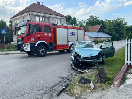 Zderzenie dwóch pojazdów w miejscowości Chrobierz