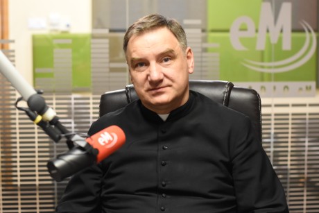 Ksiądz Stefan Radziszewski: Modlitwa litaniami pokazuje istotę naszego życia
