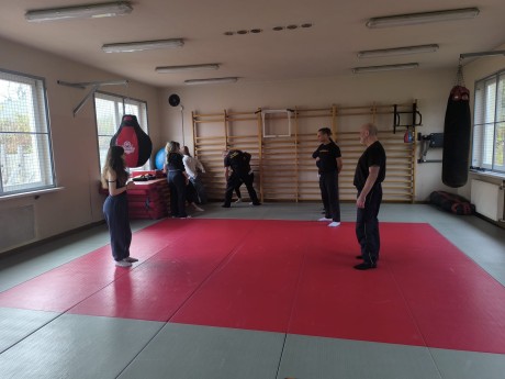 Jak skutecznie bronić się przed atakiem? Oni to wiedzą!