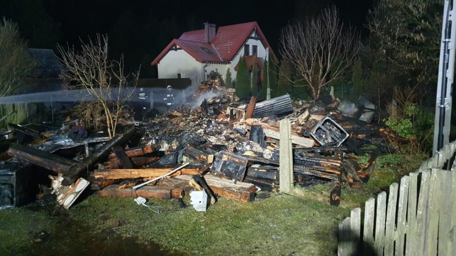 Pożar w gminie Mniów. Mężczyzna stracił dach nad głową