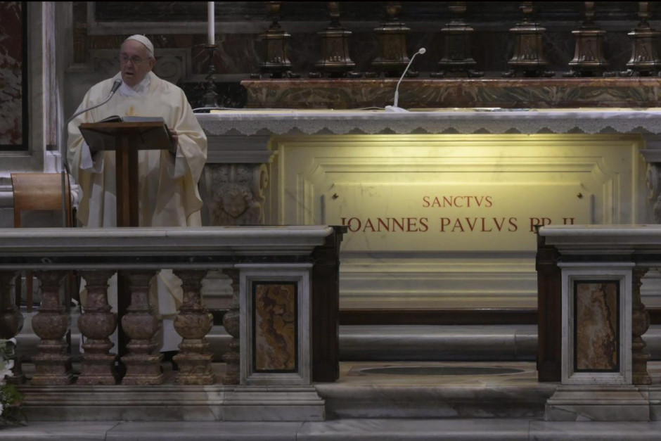 Papież Franciszek: Św. Jan Paweł II był Bożym człowiekiem, gdyż wiele się modlił