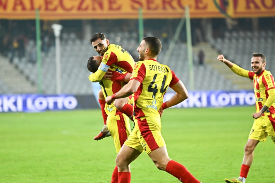 Z pożaru po światło nadziei.  Rok, który rozbudził apetyty