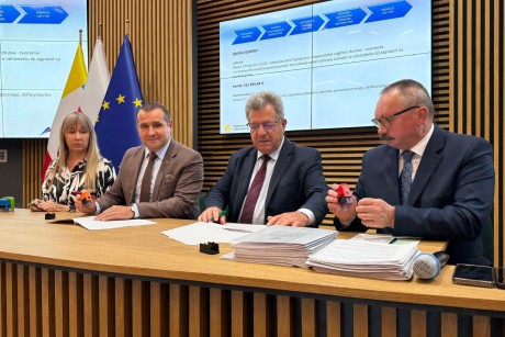 Duże zakupy świętokrzyskich samorządów. Priorytetem – bezpieczeństwo!