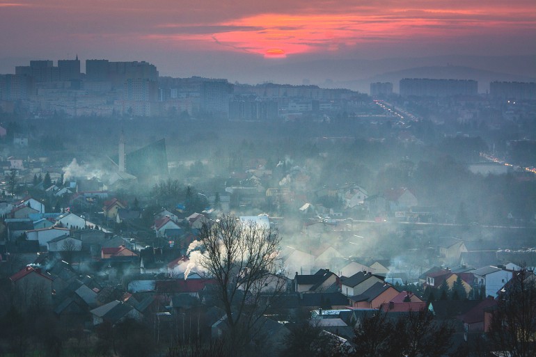 Smog w Kielcach! Normy przekroczone o 600-700 proc., na Górnym KSM o 1500 proc.