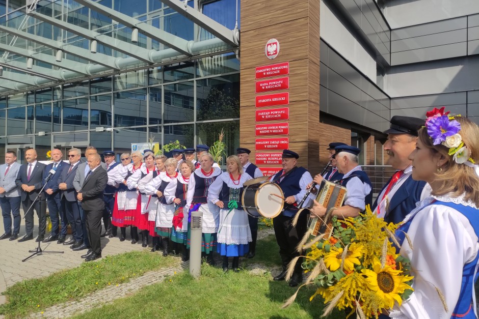 Będzie wesoło i z przytupem! Przed nami dożynki powiatowe w Łopusznie