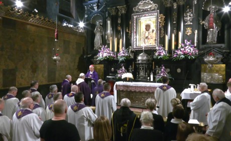 Pielgrzymka rolników na Jasną Górę. Biskup Jan Piotrowski: Patrzmy w przyszłość z nadzieją