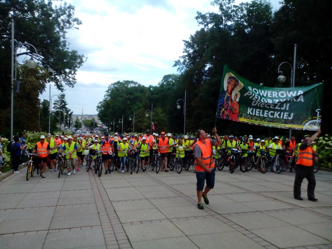 Pielgrzymi rowerowi z Kielc dotarli na Jasną Górę