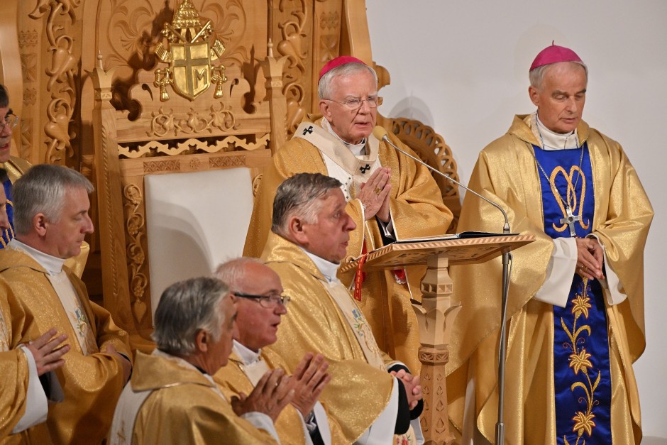 Biskup Marian Florczyk w Zakopanem. Koncelebrował Mszę Świętą w intencji „Solidarności”