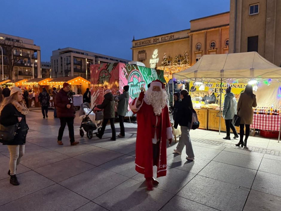 [FOTO] Moc świątecznych atrakcji przed WDK