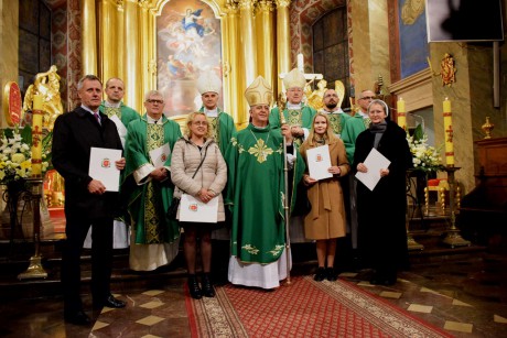 Biskup Jan Piotrowski zainaugurował Synod Rzymski w diecezji kieleckiej