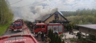 Pożar domu w Ćmińsku. W środku były dwie kobiety